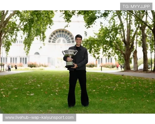 澳大利亚网球：何塞-阿尔卡拉斯夺冠，王者归来！，网球赛事之一,在澳大利亚举行